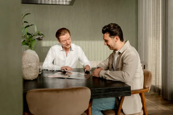 Met persoonlijke begeleiding en coaching zorgen we dat jij continu blijft groeien in je rol als uitvoerder.